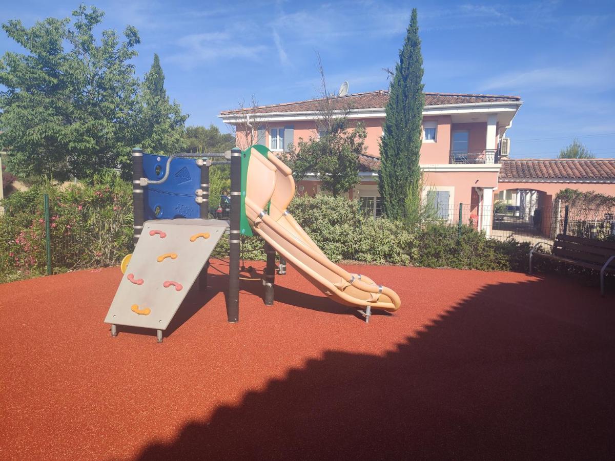 L'Arbois - T2 Avec Piscine Entre Aix Et Marseille Cabriès Exterior foto